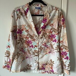 Ship ’n Shore Floral Buttoned Long Sleeve Blouse with Notched Collar - M